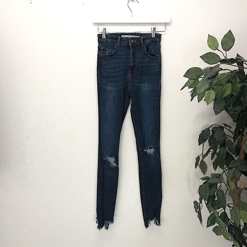 Zara Ripped Jeans With Frayed Bottom